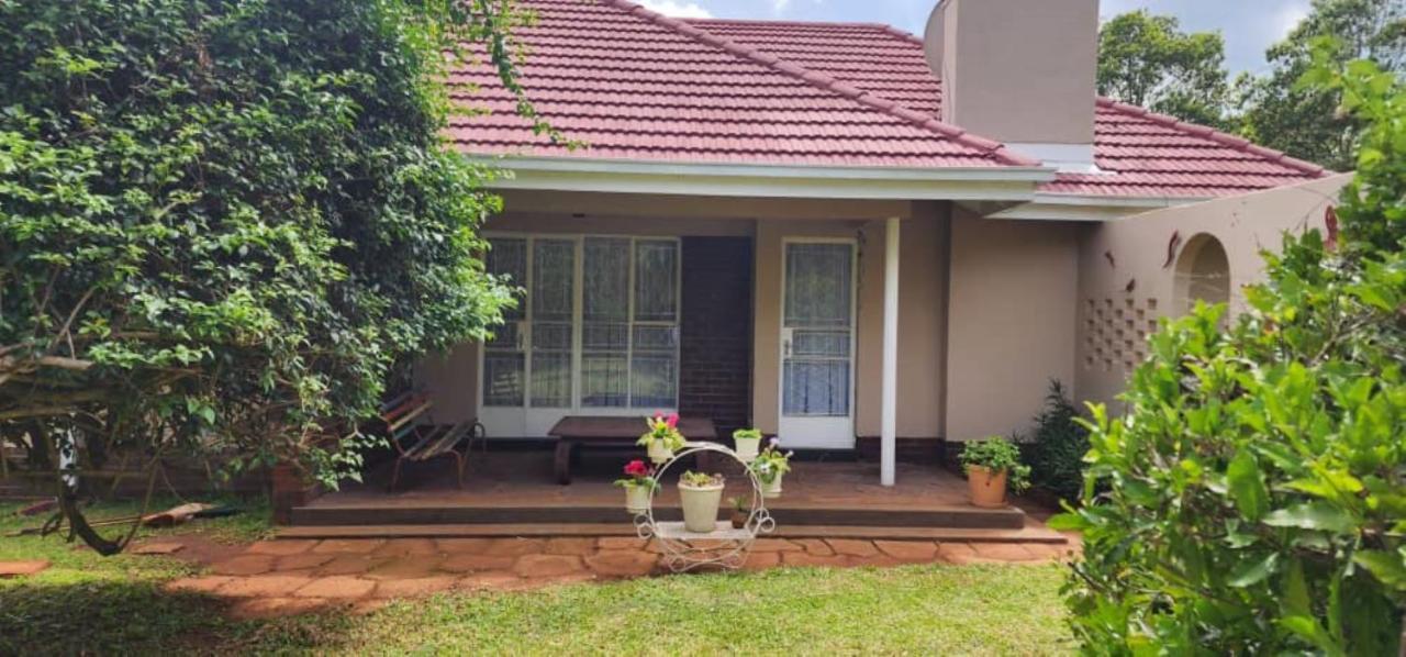 Lovely 3 Bed In Mount Pleasant - 2153 Harare Exteriör bild