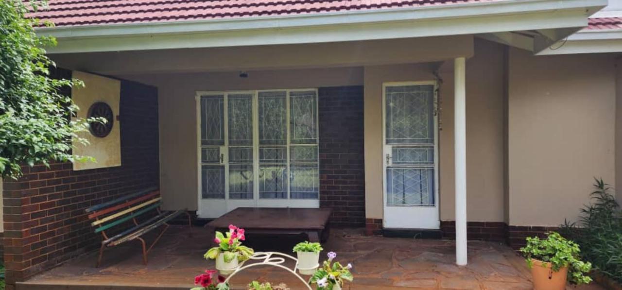 Lovely 3 Bed In Mount Pleasant - 2153 Harare Exteriör bild